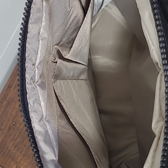 EUC Kipling Alenya Black Crossbody Bag Women's Purse - Picture 7 of 9